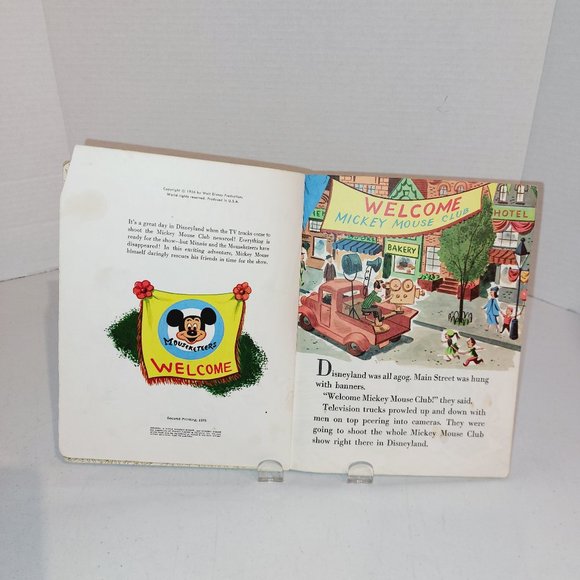 Vtg 1975 Little Golden Books "Mickey Mouse and the Missing Mouseketeers" - Picture 3 of 7